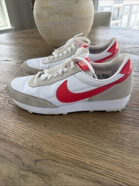 Nike Daybreak Retro Running Sneakers